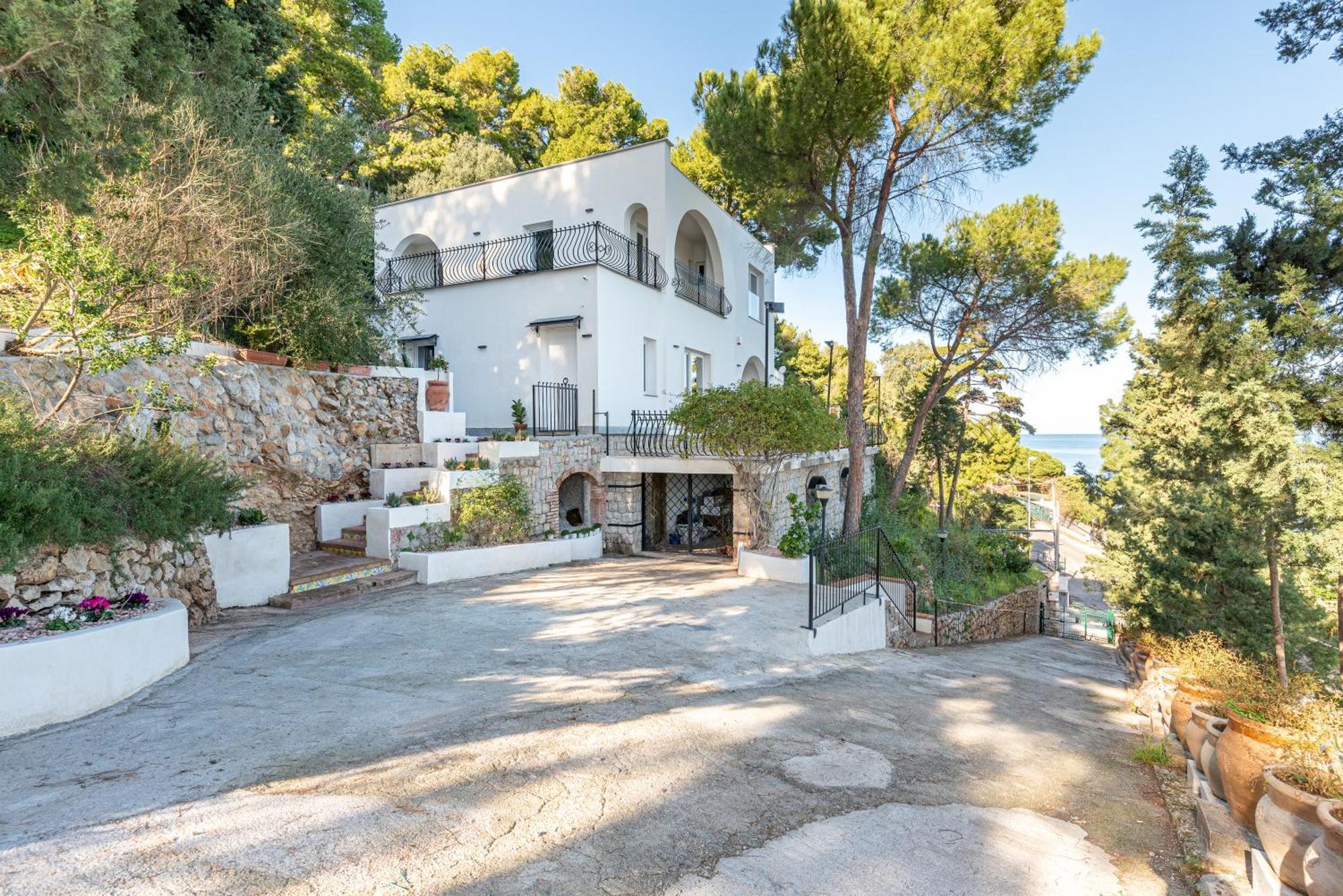 Villa Con Accesso Al Mare E Vista Mozzafiato Palermo